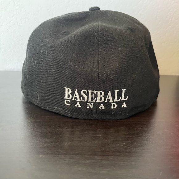 New Era Authentic fitted Baseball Canada hat - Picture 4 of 5